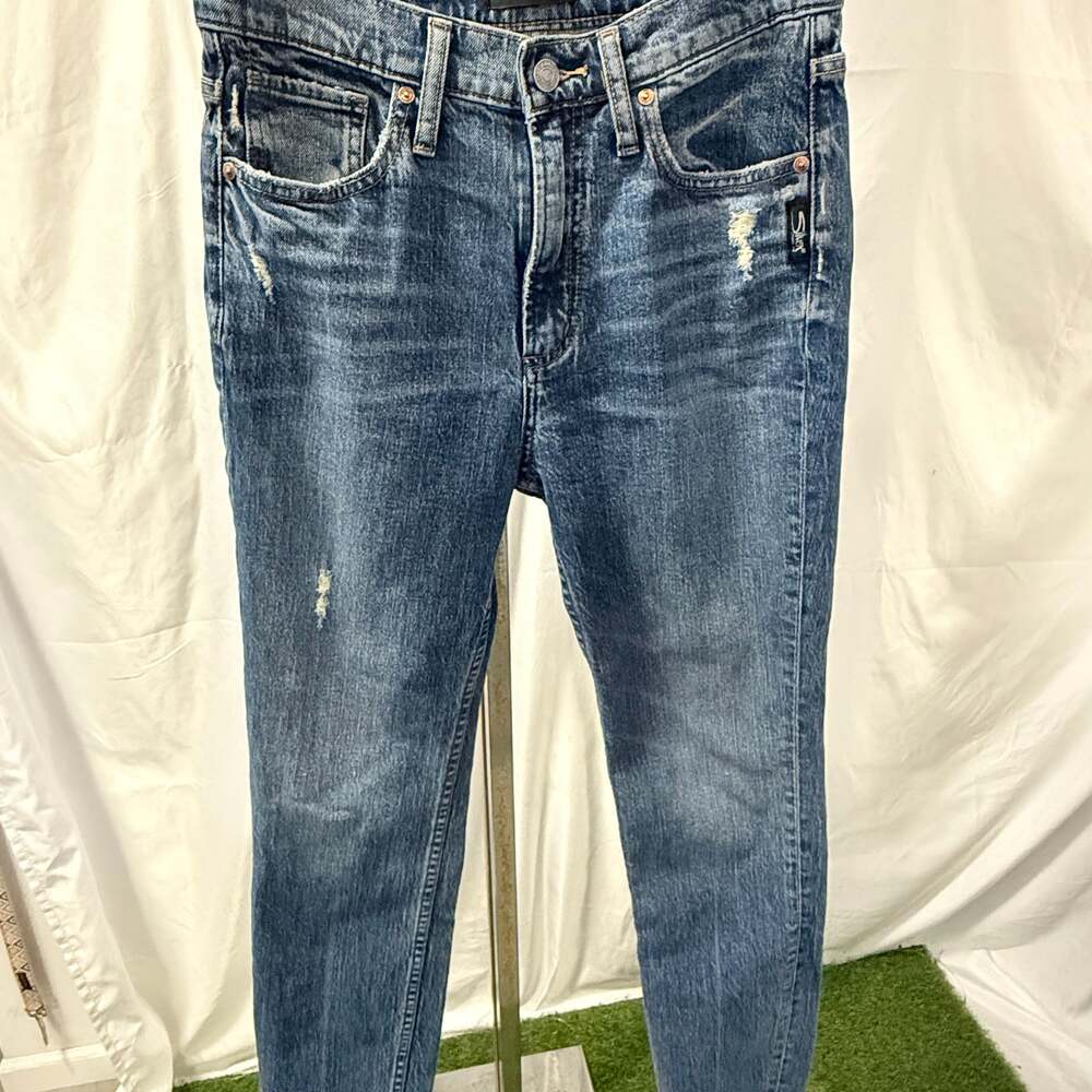 Silver Jeans Elyse Curvy Fit Mid Rise Straight Crop Size 31/27 Light Wash NWT